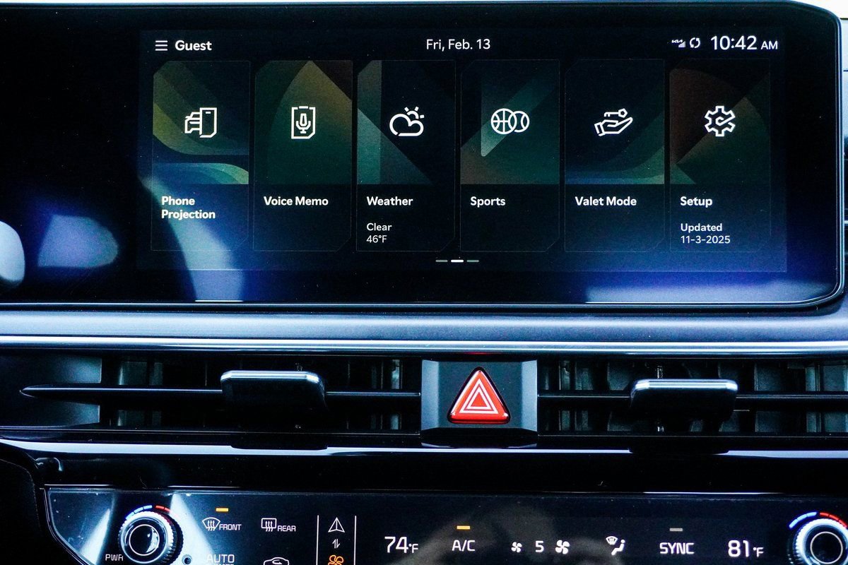 Used 2025 Kia K5 GT image 25