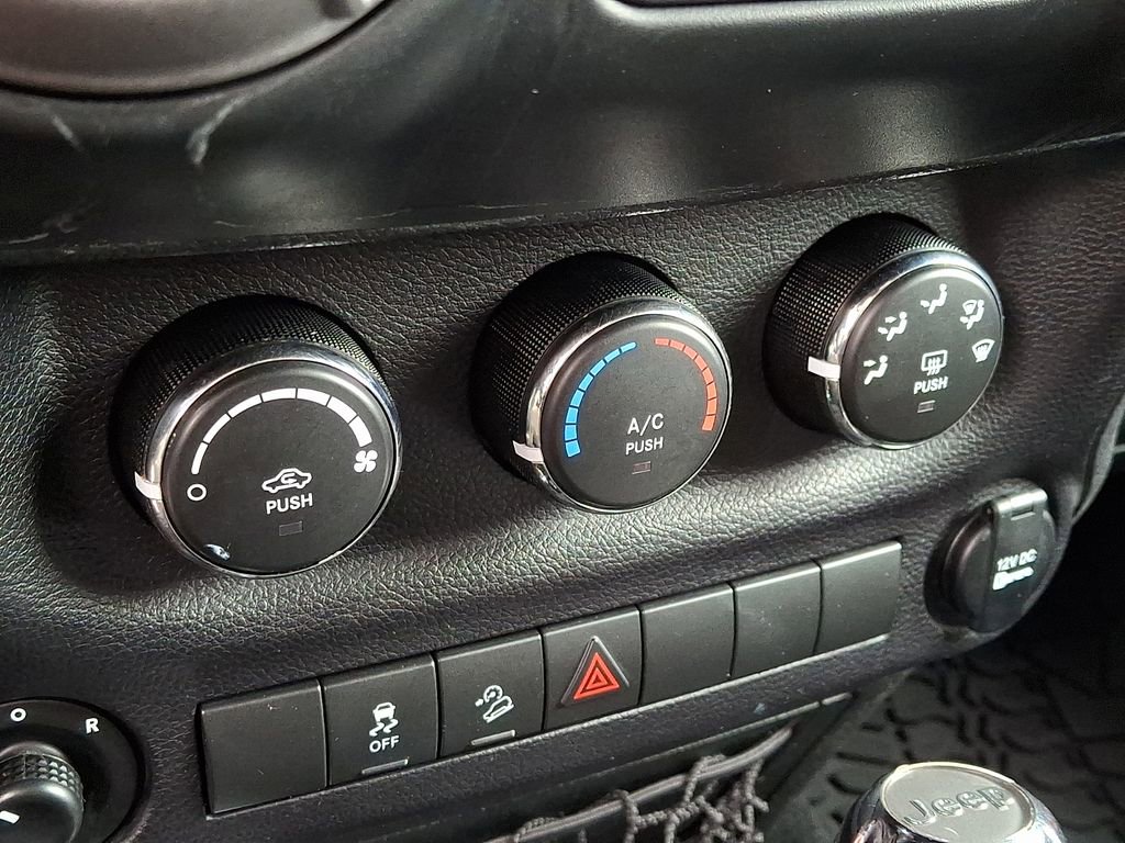 Used 2017 Jeep Wrangler Unlimited Sport image 15