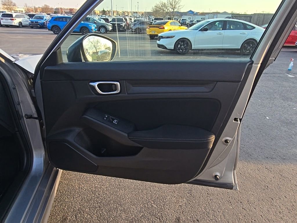 Used 2025 Honda Accord Sport image 28