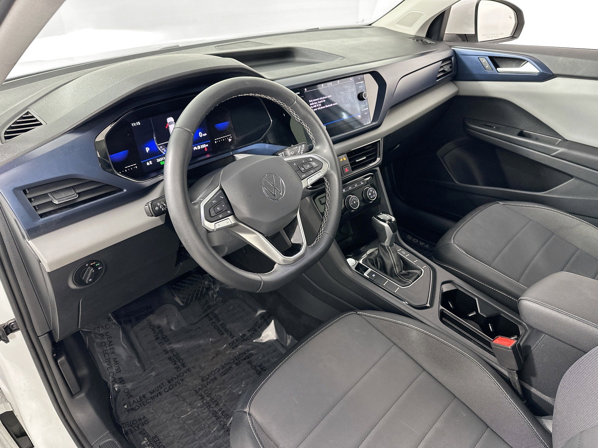 Used 2023 Volkswagen Taos SE image 9