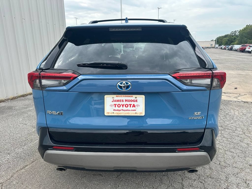 Used 2022 Toyota RAV4 SE AWD/4WD image 6