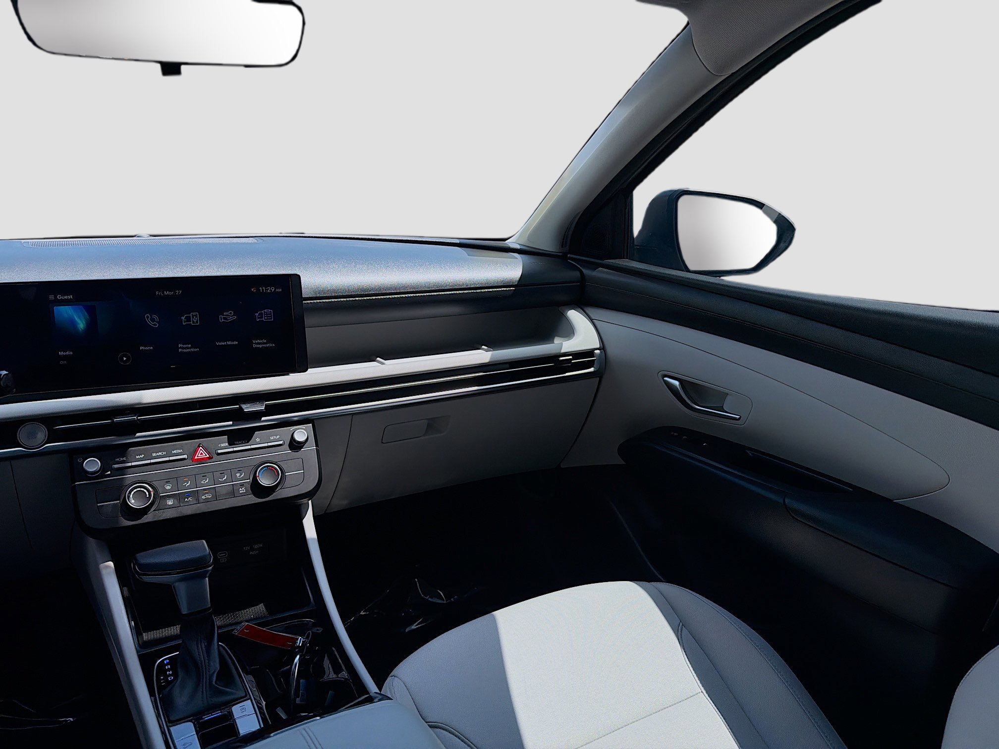 Used 2025 Hyundai Tucson SE image 19