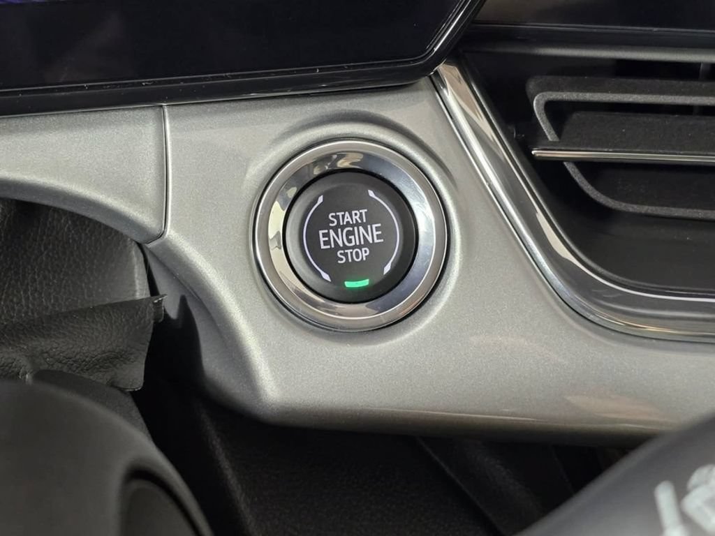 New 2026 Chevrolet Trax LT w/ Driver Confidence Package FWD image 33