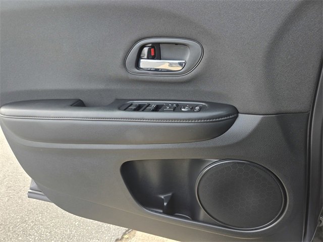 Used 2021 Honda HR-V Sport image 14