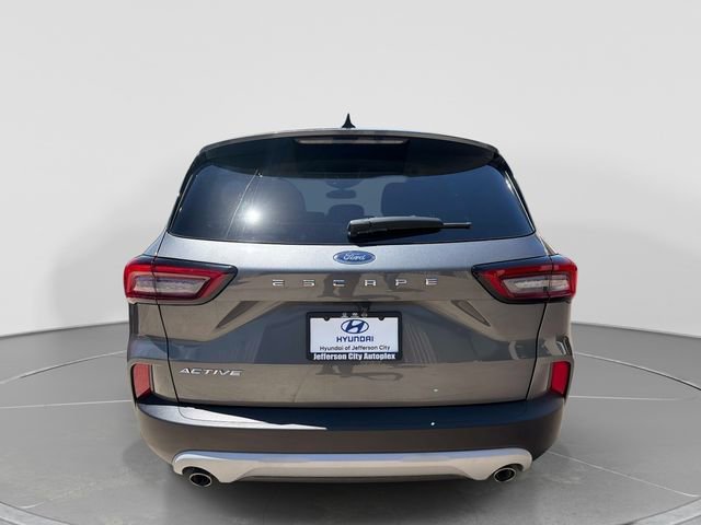 Used 2024 Ford Escape Active w/ Cold Weather Package FWD image 5