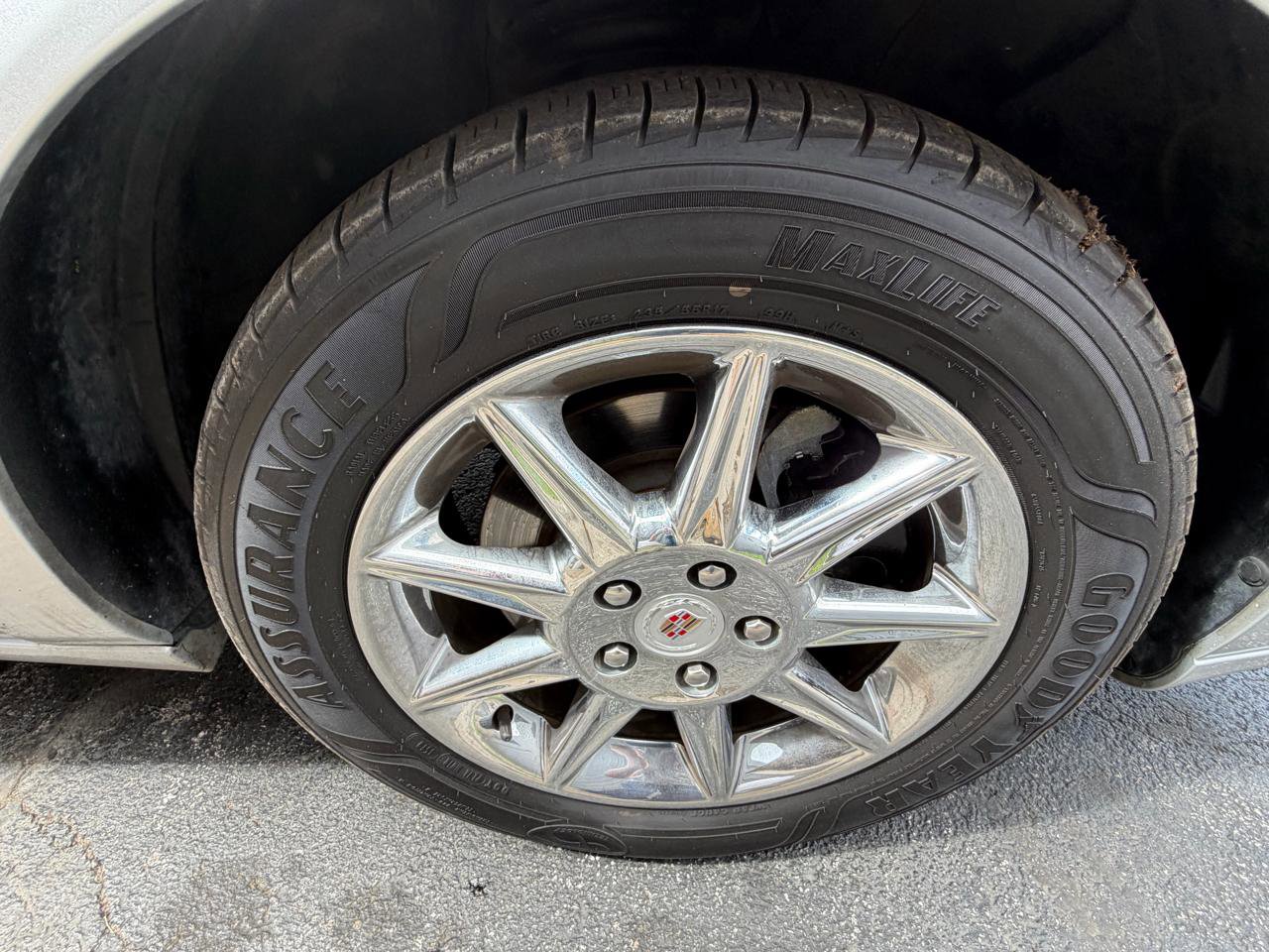 Used 2010 Cadillac DTS Luxury FWD image 57