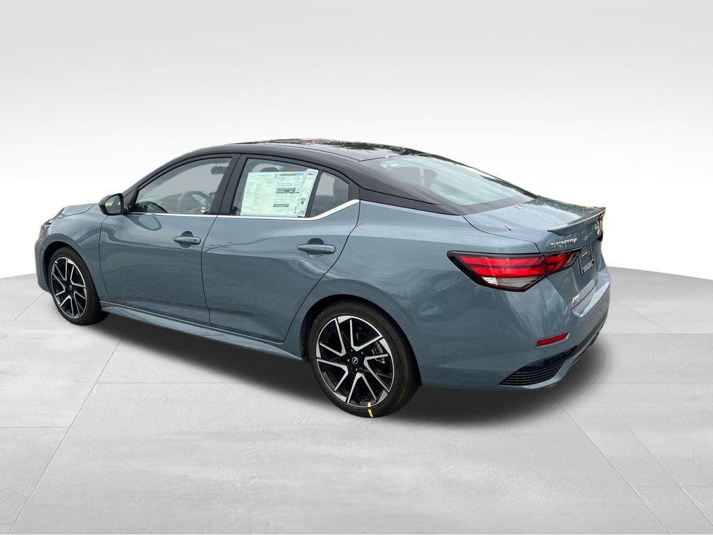 New 2025 Nissan Sentra SR image 4