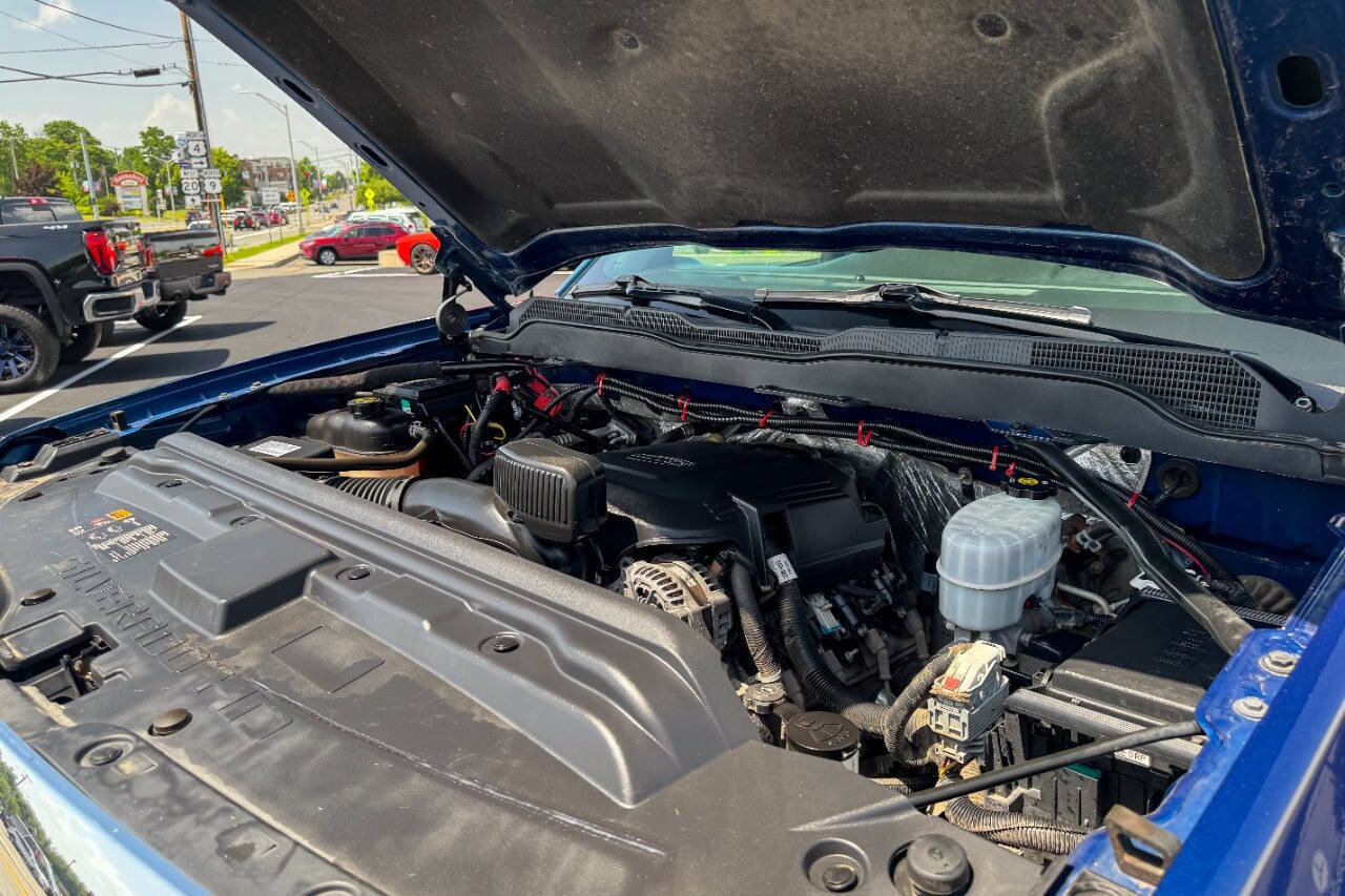 Used 2018 Chevrolet Silverado 3500 LT AWD/4WD image 33