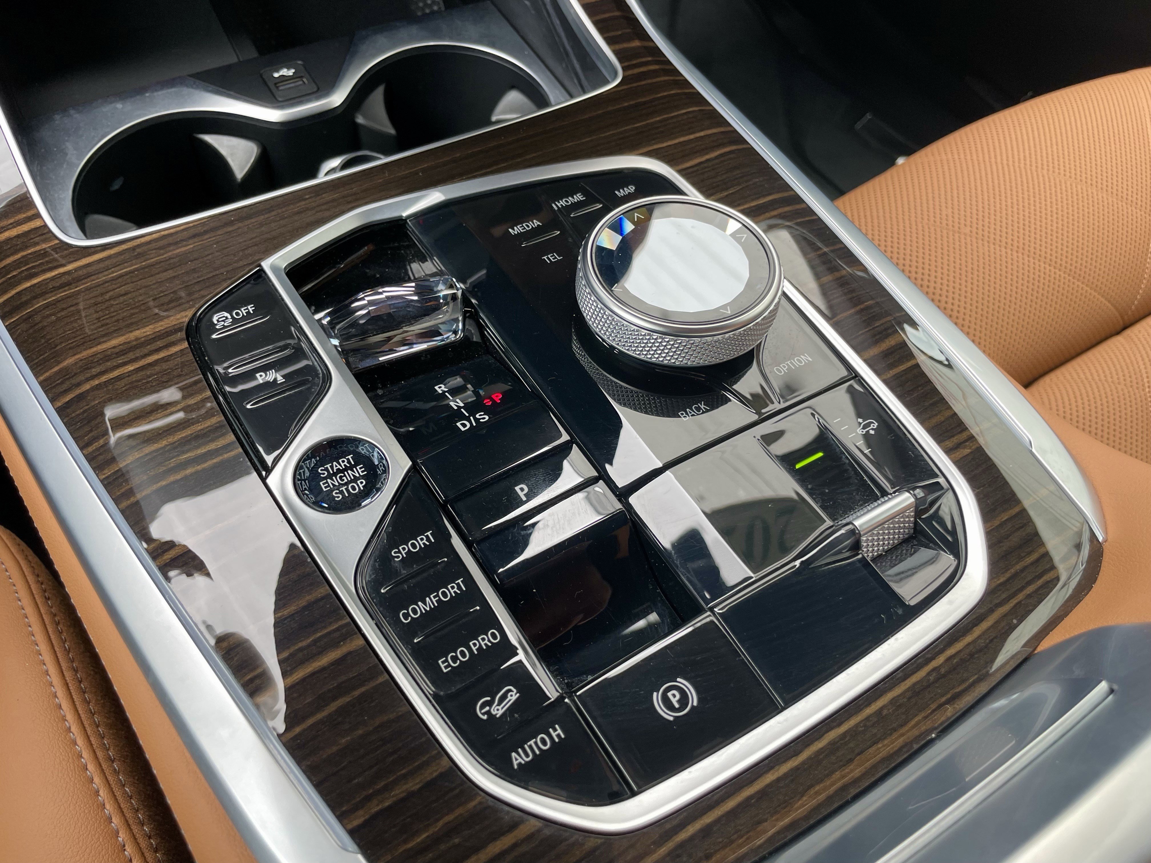 Used 2024 BMW X7 xDrive40i w/ M Sport Package image 20