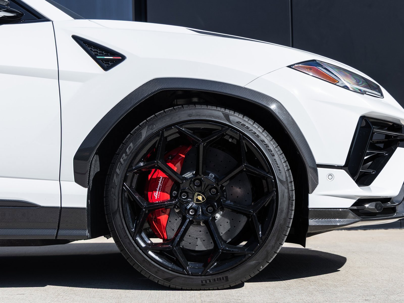 Used 2024 Lamborghini Urus Performante image 11
