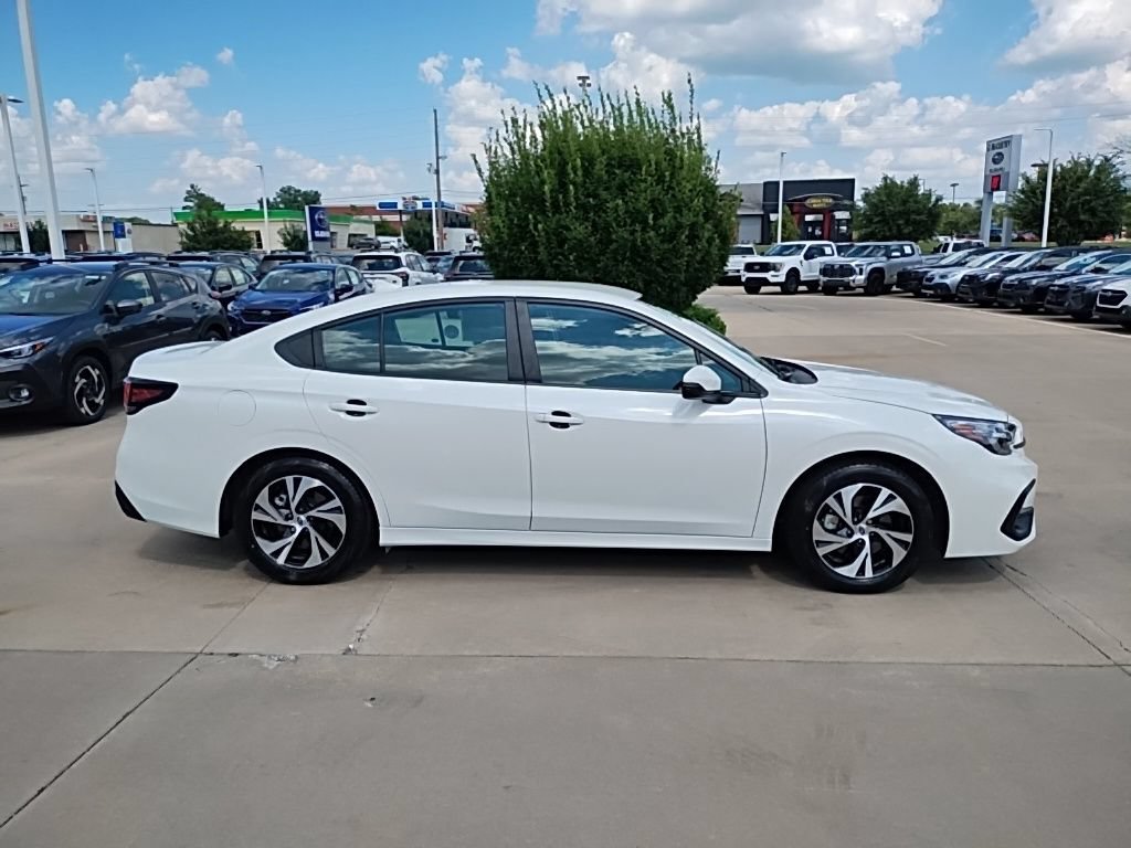 Used 2025 Subaru Legacy Premium w/ Popular Package #1A AWD/4WD image 4