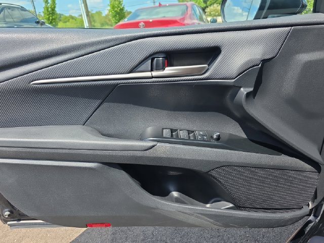 Used 2025 Toyota Camry SE FWD image 17