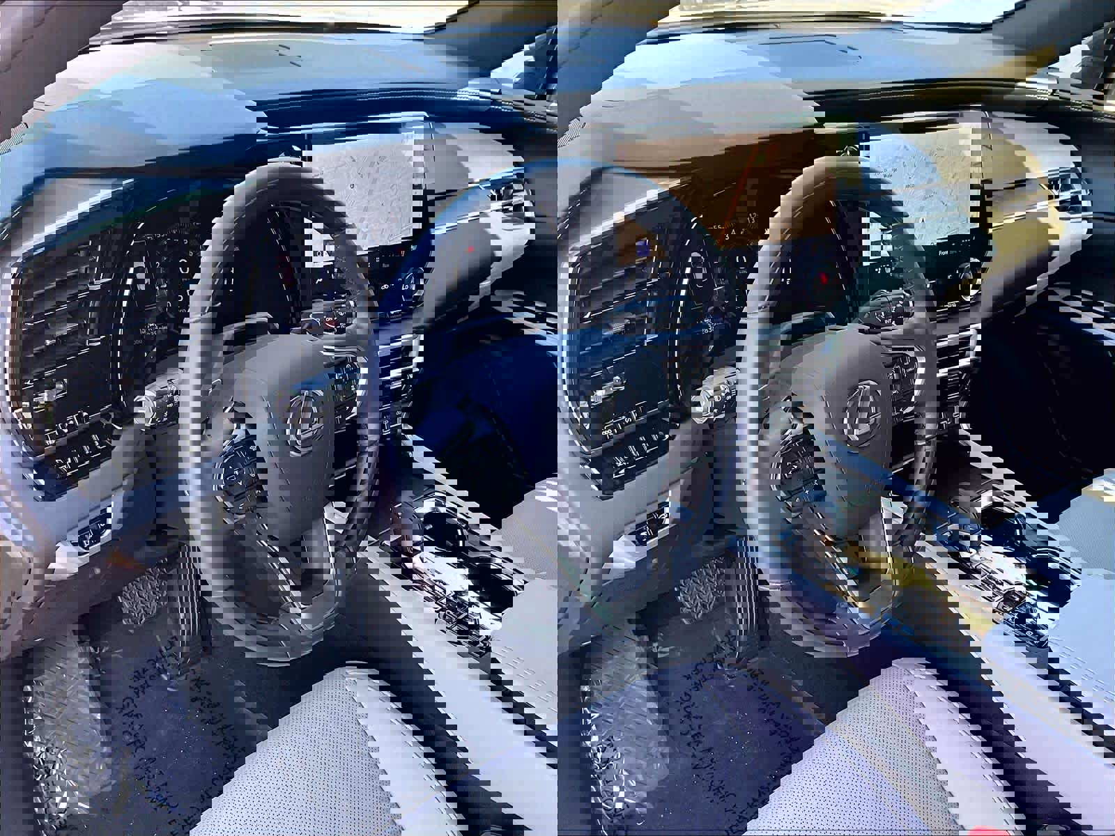 Used 2024 Lexus RX 350 Premium image 16