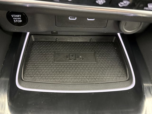 Used 2025 Nissan Rogue SL image 17