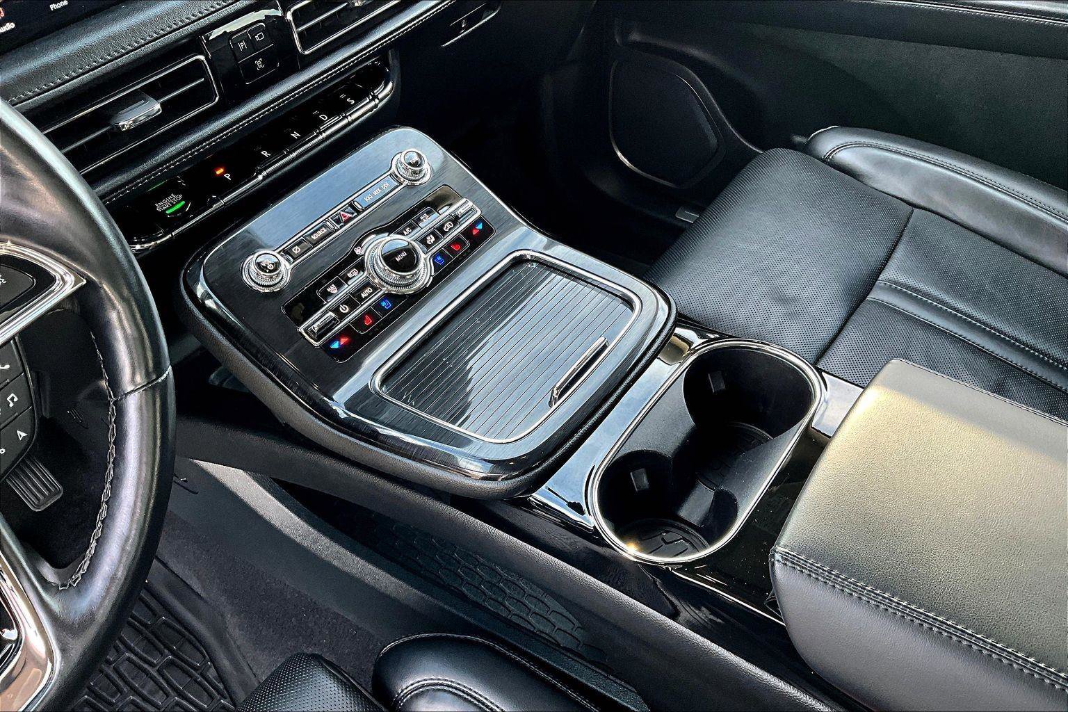 Used 2023 Lincoln Nautilus Reserve w/ Equipment Group 201A image 14