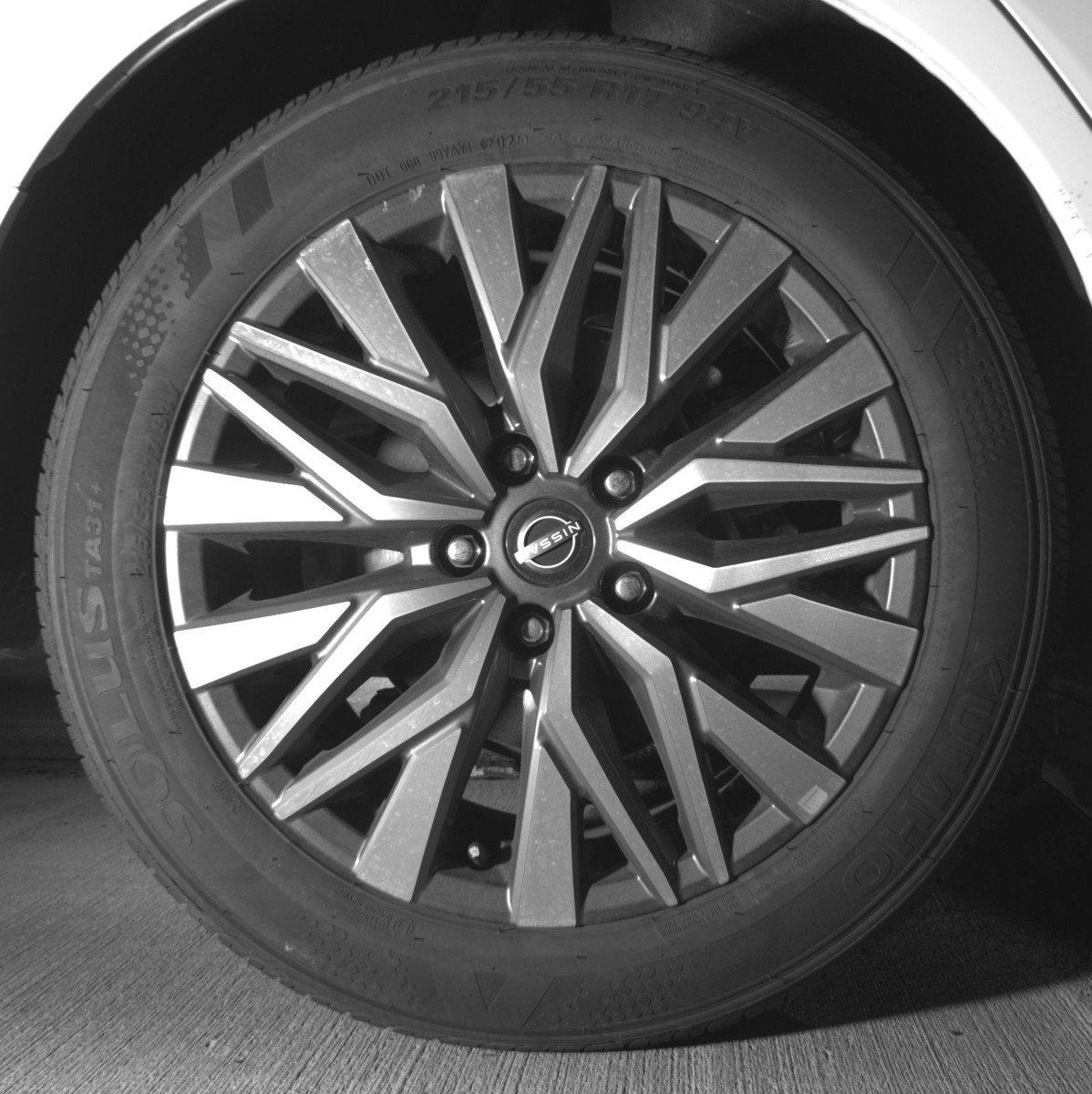 Used 2025 Nissan Altima 2.5 SV image 15