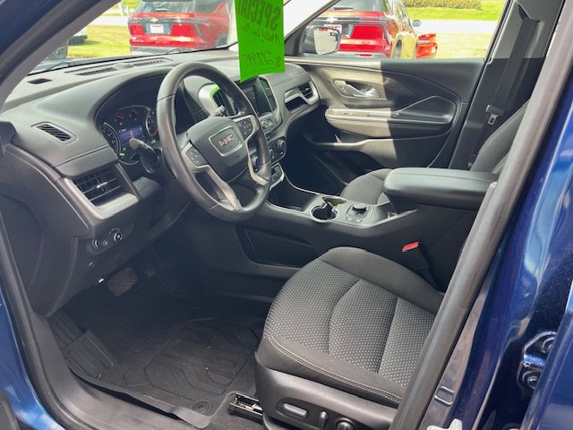 Used 2022 GMC Terrain SLE w/ Driver Convenience Package image 9