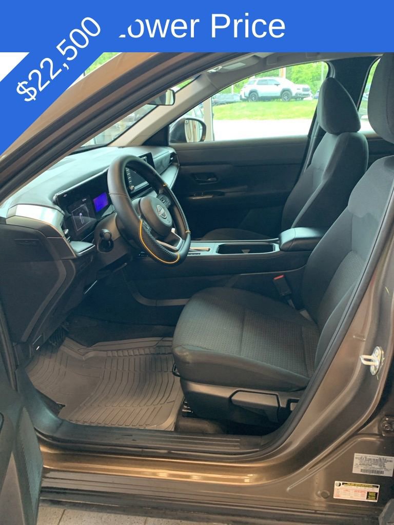 Used 2025 Nissan Kicks S w/ Charging Package AWD/4WD image 3