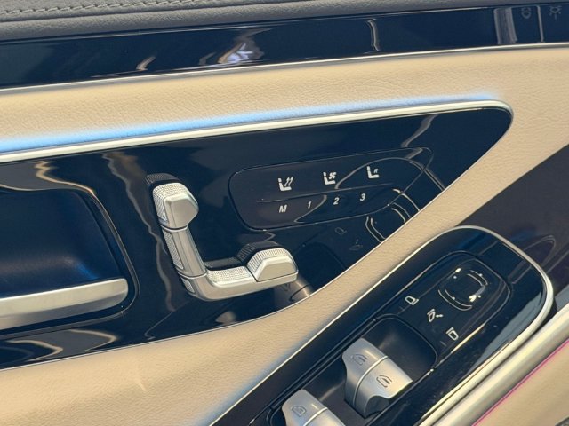 Certified 2022 Mercedes-Benz S 500 4MATIC image 16