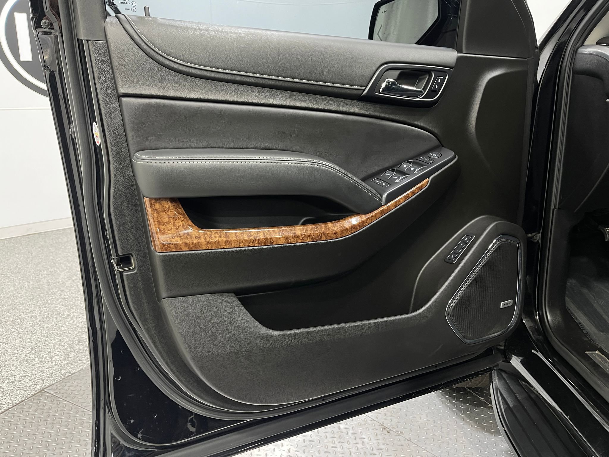 Used 2019 Chevrolet Tahoe Premier AWD/4WD image 15