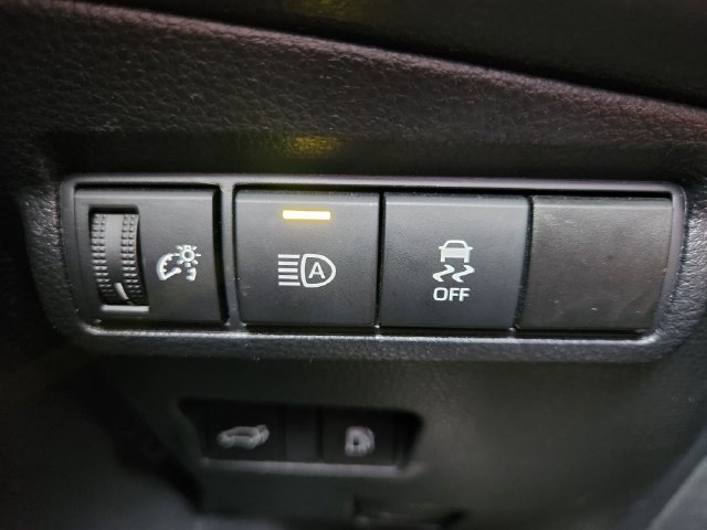 Used 2024 Toyota Corolla Cross AWD Hybrid w/ Convenience Package image 21