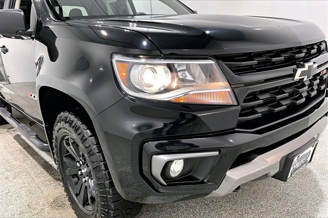 Used 2022 Chevrolet Colorado Z71 w/ Z71 Midnight Edition image 33