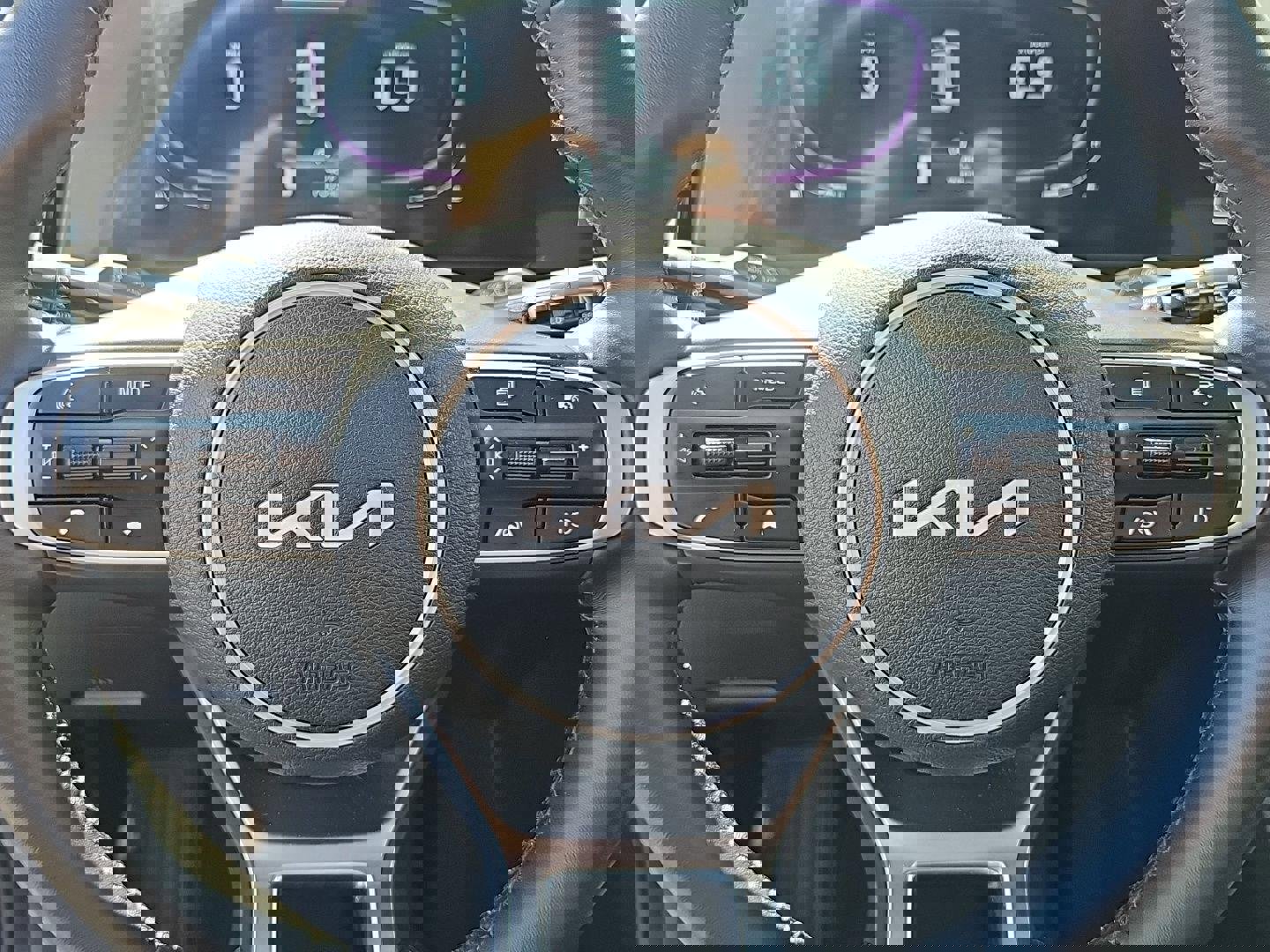 Used 2025 Kia Sportage X-Line w/ Premium Package image 22