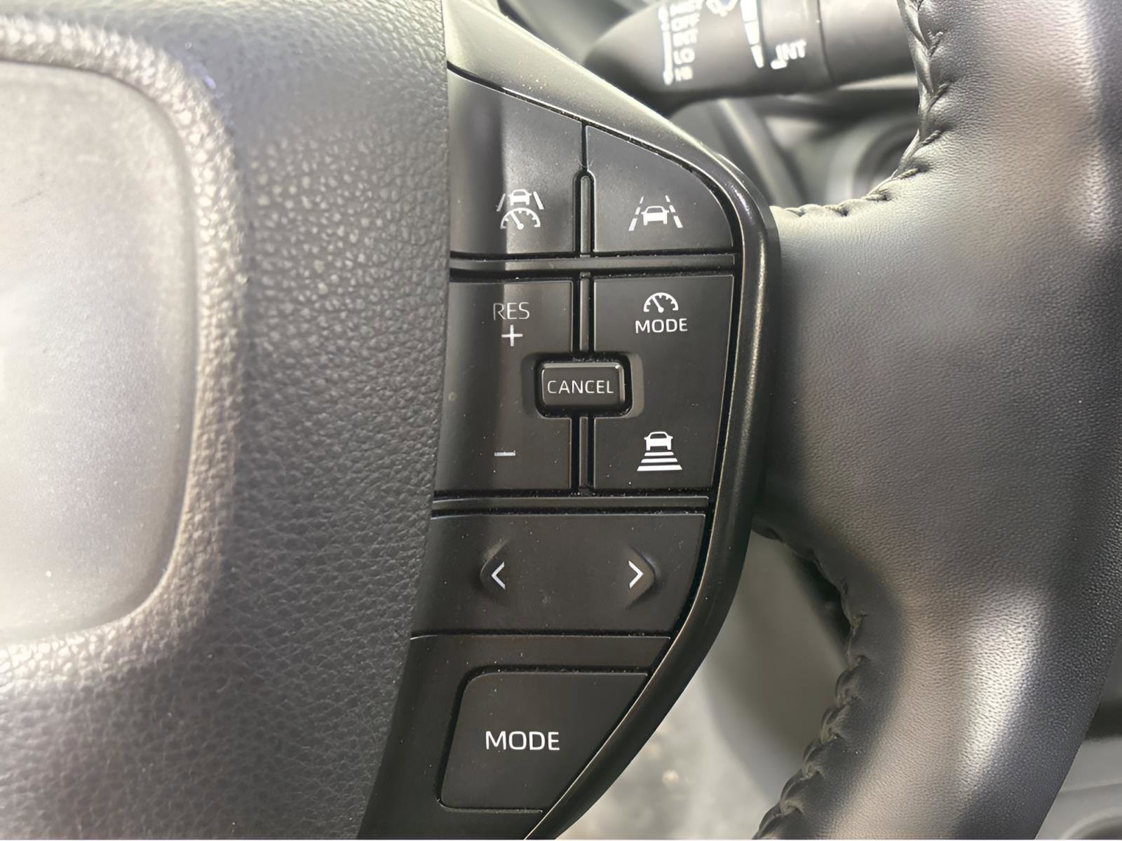 Used 2023 Toyota Prius LE image 20