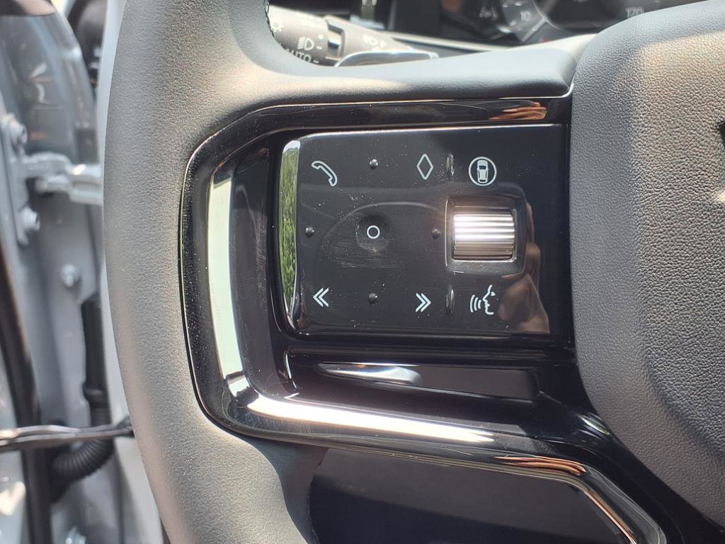 Certified 2025 Land Rover Range Rover Evoque S image 16