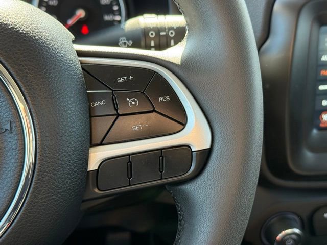 Certified 2021 Jeep Renegade Latitude image 23