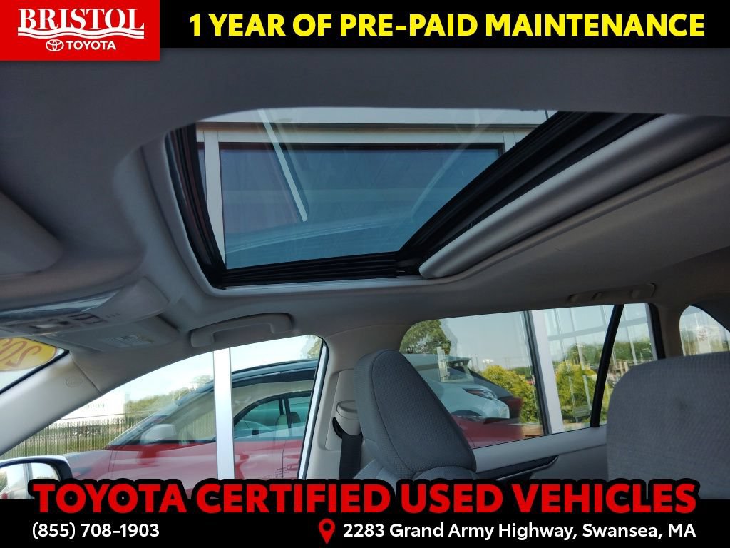 Certified 2021 Toyota RAV4 XLE w/ Convenience Package AWD/4WD image 20