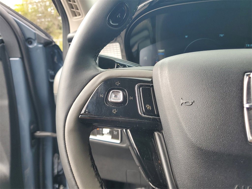 Used 2023 Lincoln Corsair FWD w/ Equipment Group 101A image 29