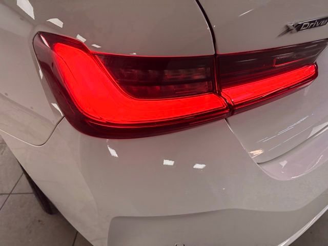 Used 2024 BMW 330i xDrive Sedan w/ Convenience Package image 11