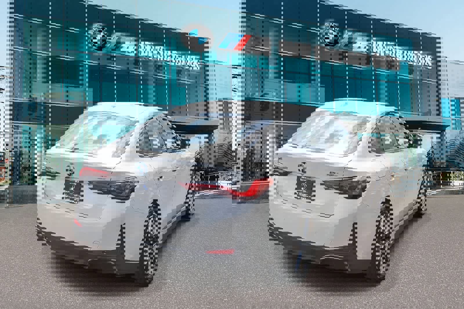 Certified 2023 BMW i4 eDrive35 w/ Premium Package image 4