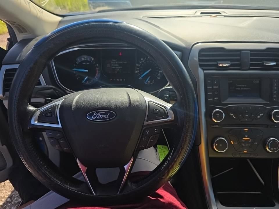 Used 2018 Ford Fusion SE FWD image 7
