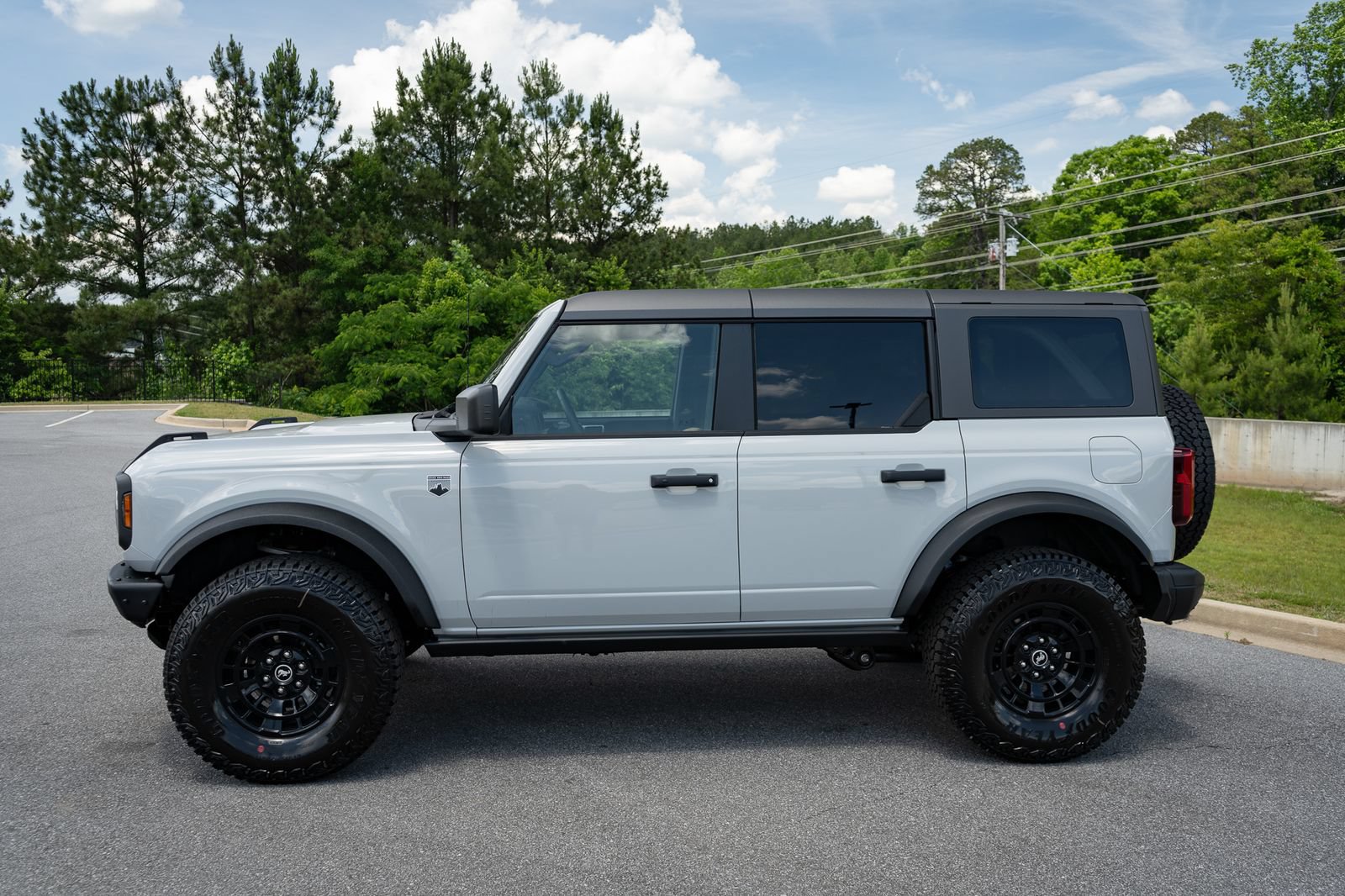 New 2026 Ford Bronco Big Bend w/ Black Diamond Package AWD/4WD image 5
