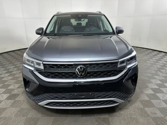 Used 2023 Volkswagen Taos SE image 8