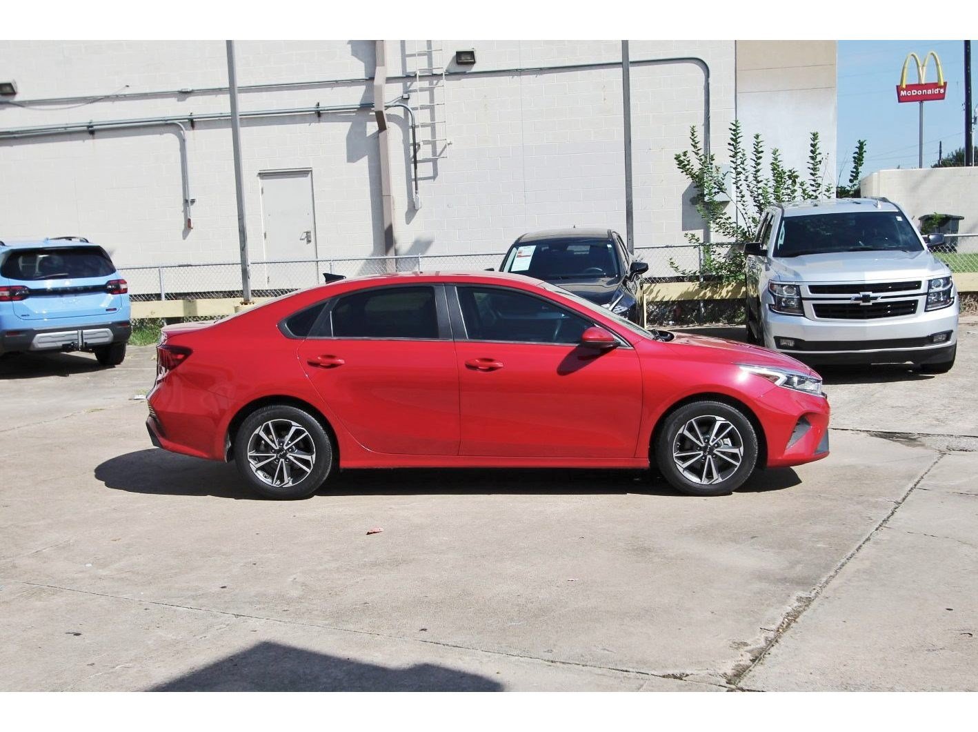 Used 2022 Kia Forte LXS FWD image 8