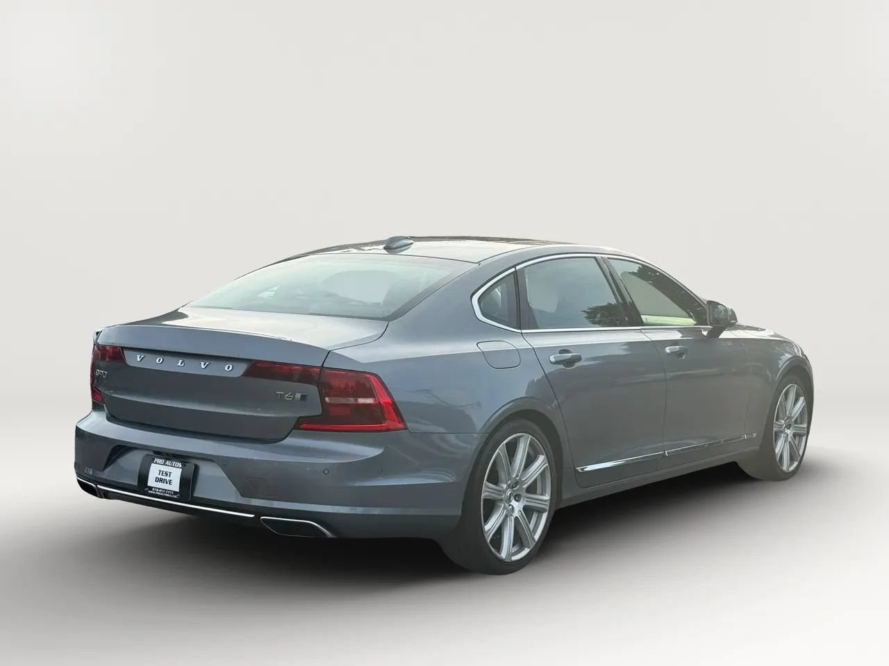 Used 2018 Volvo S90 T6 Inscription w/ Convenience Package AWD/4WD image 5