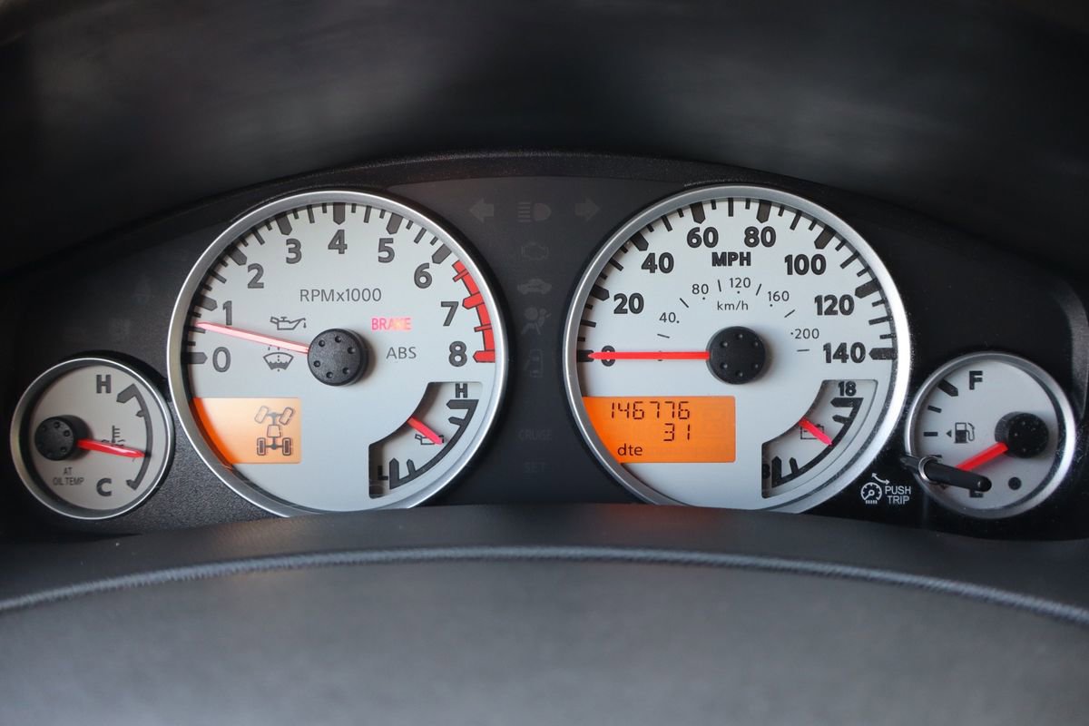 Used 2012 Nissan Frontier PRO-4X AWD/4WD image 33