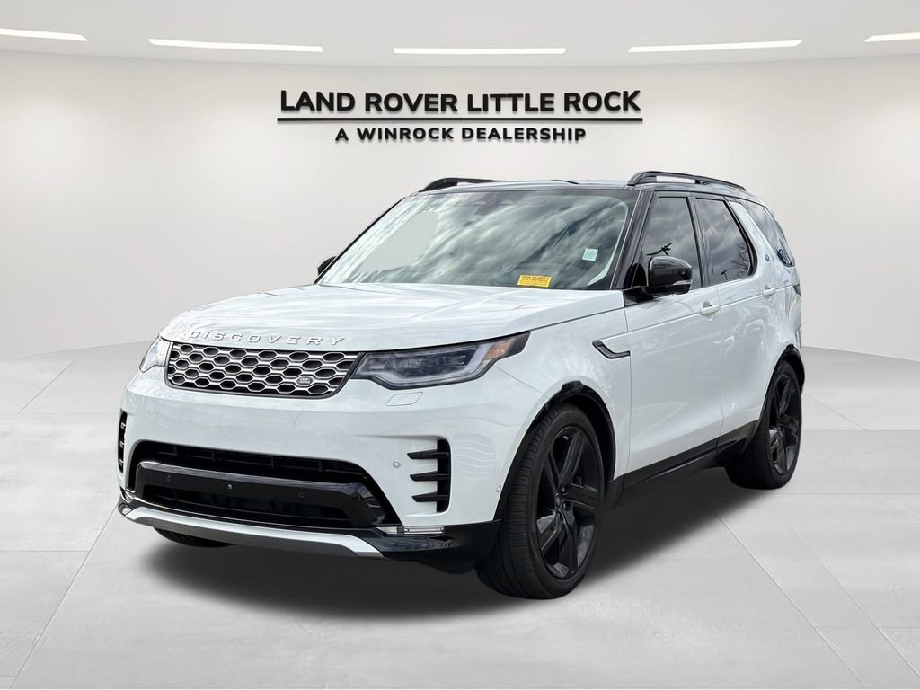 Used 2025 Land Rover Discovery Metropolitan Edition image 1
