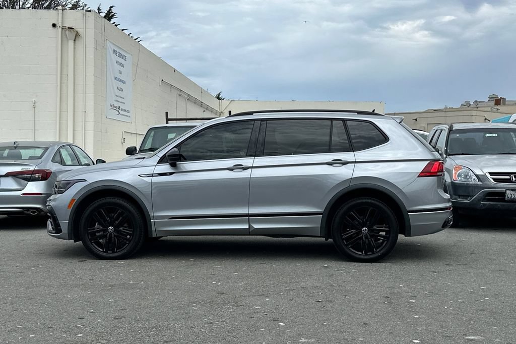 Used 2022 Volkswagen Tiguan SE R-Line AWD/4WD image 6