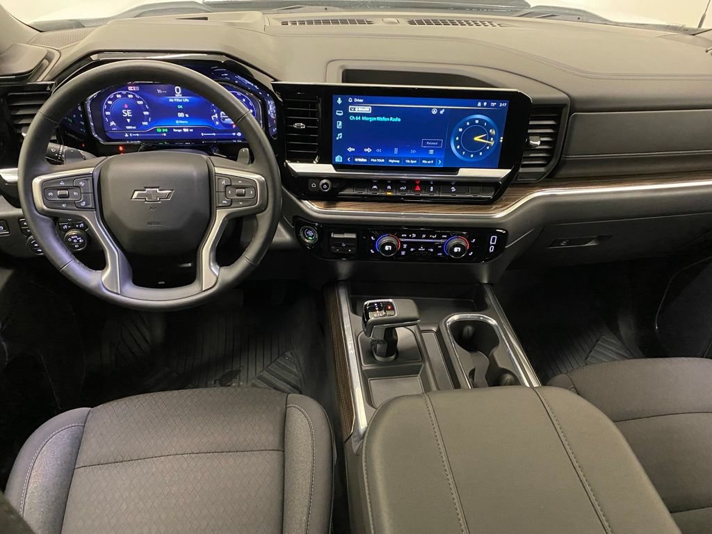 Used 2025 Chevrolet Silverado 1500 LT Trail Boss w/ Dark Appearance Package AWD/4WD image 23