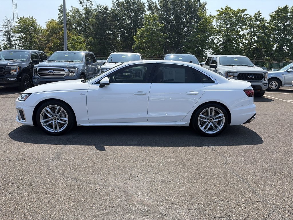 Used 2024 Audi A4 2.0T Premium w/ Convenience Package AWD/4WD image 2