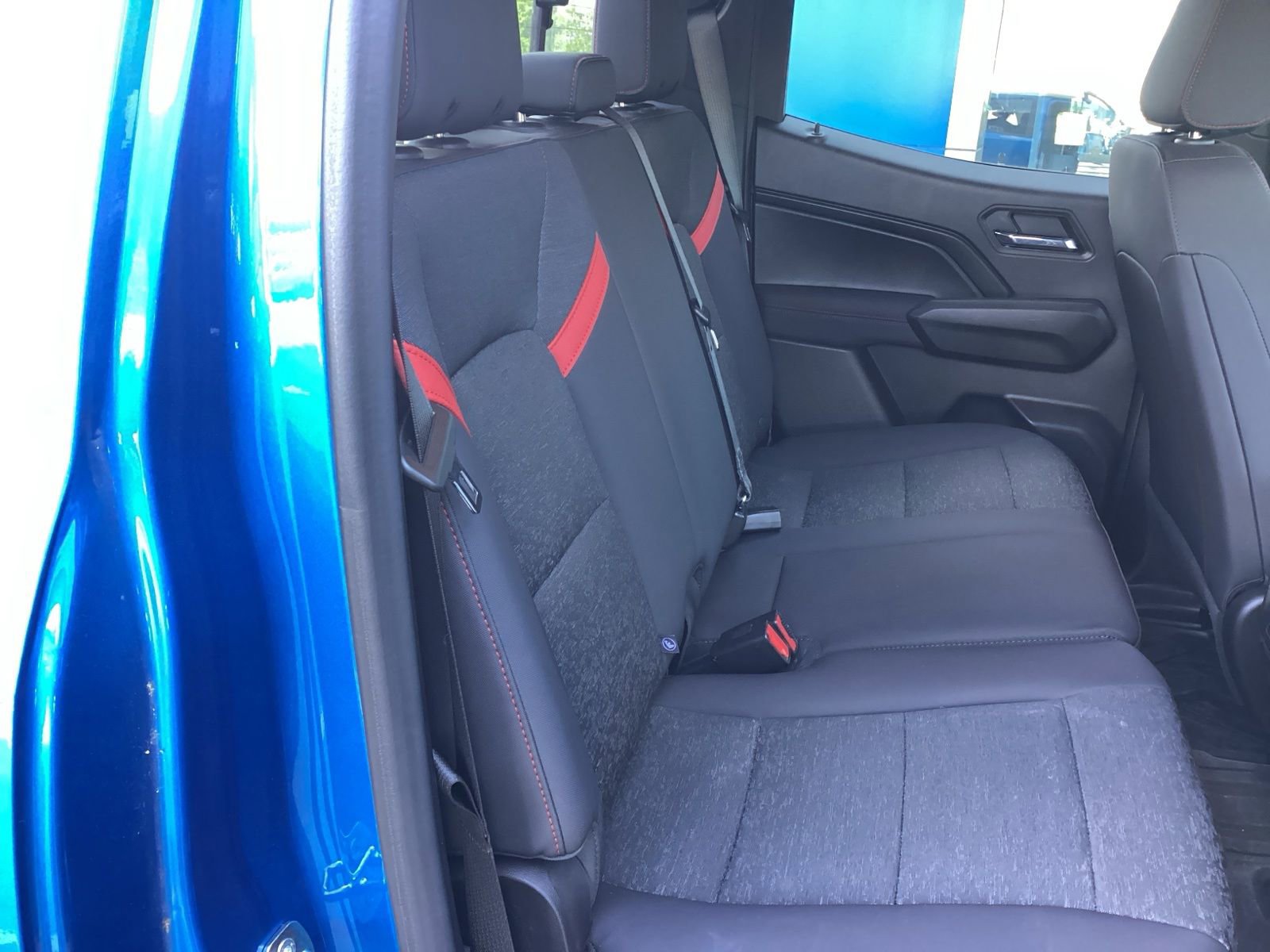 Used 2023 Chevrolet Colorado Z71 w/ Z71 Convenience Package 2 image 17