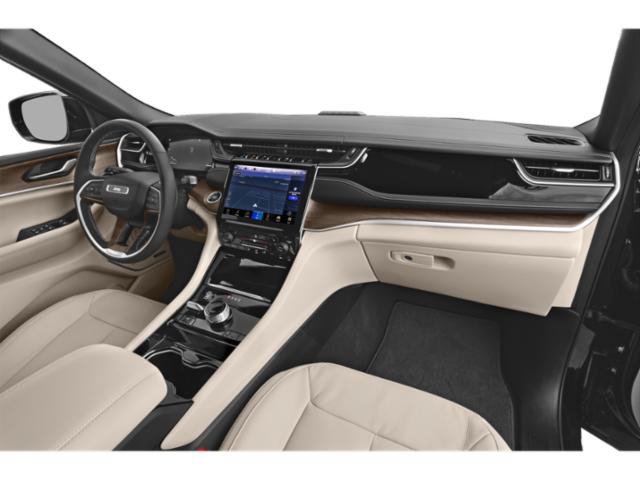 Used 2023 Jeep Grand Cherokee Summit AWD/4WD image 18
