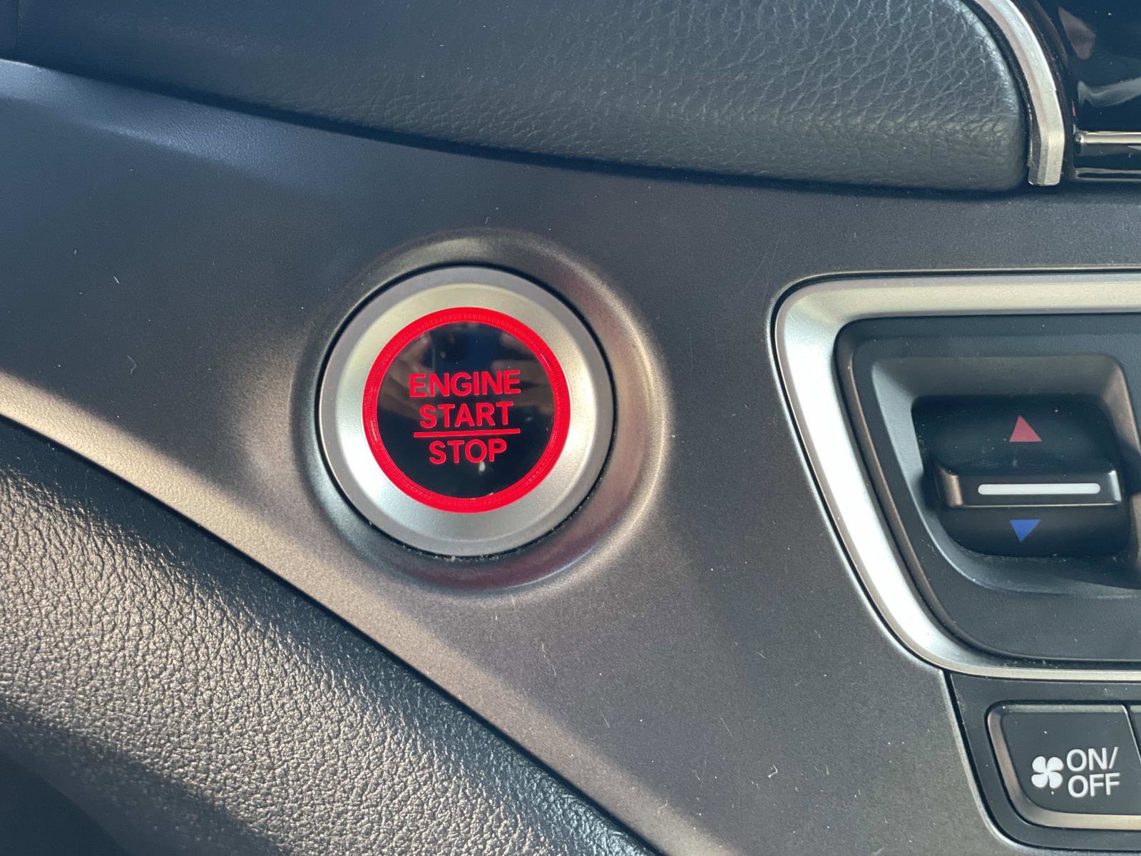 Certified 2023 Honda Passport EX-L image 13