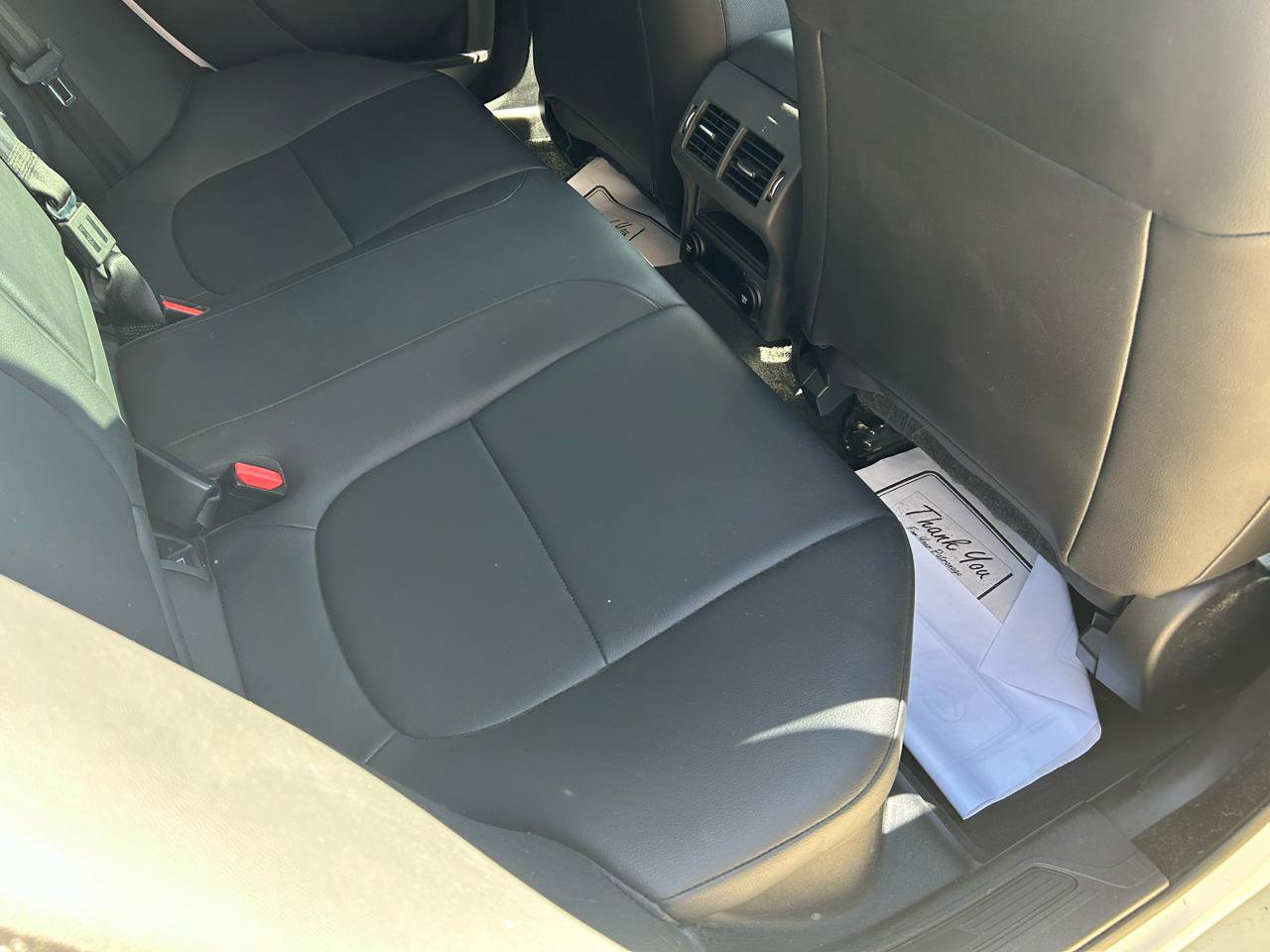 Used 2018 Jaguar XE image 10