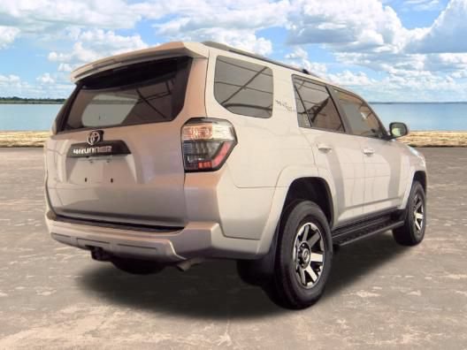 Used 2021 Toyota 4Runner TRD Off-Road AWD/4WD image 4