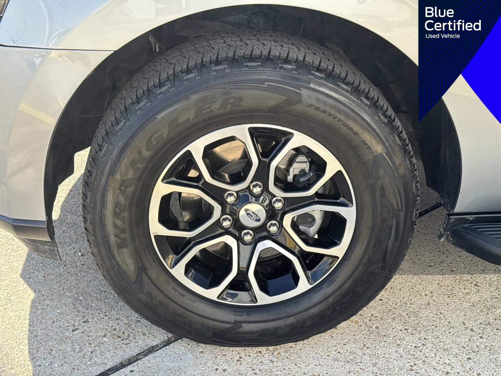 Certified 2024 Ford Expedition Max XLT image 6